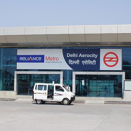 Airport Hotel Edge Home Stay New Delhi Extérieur photo