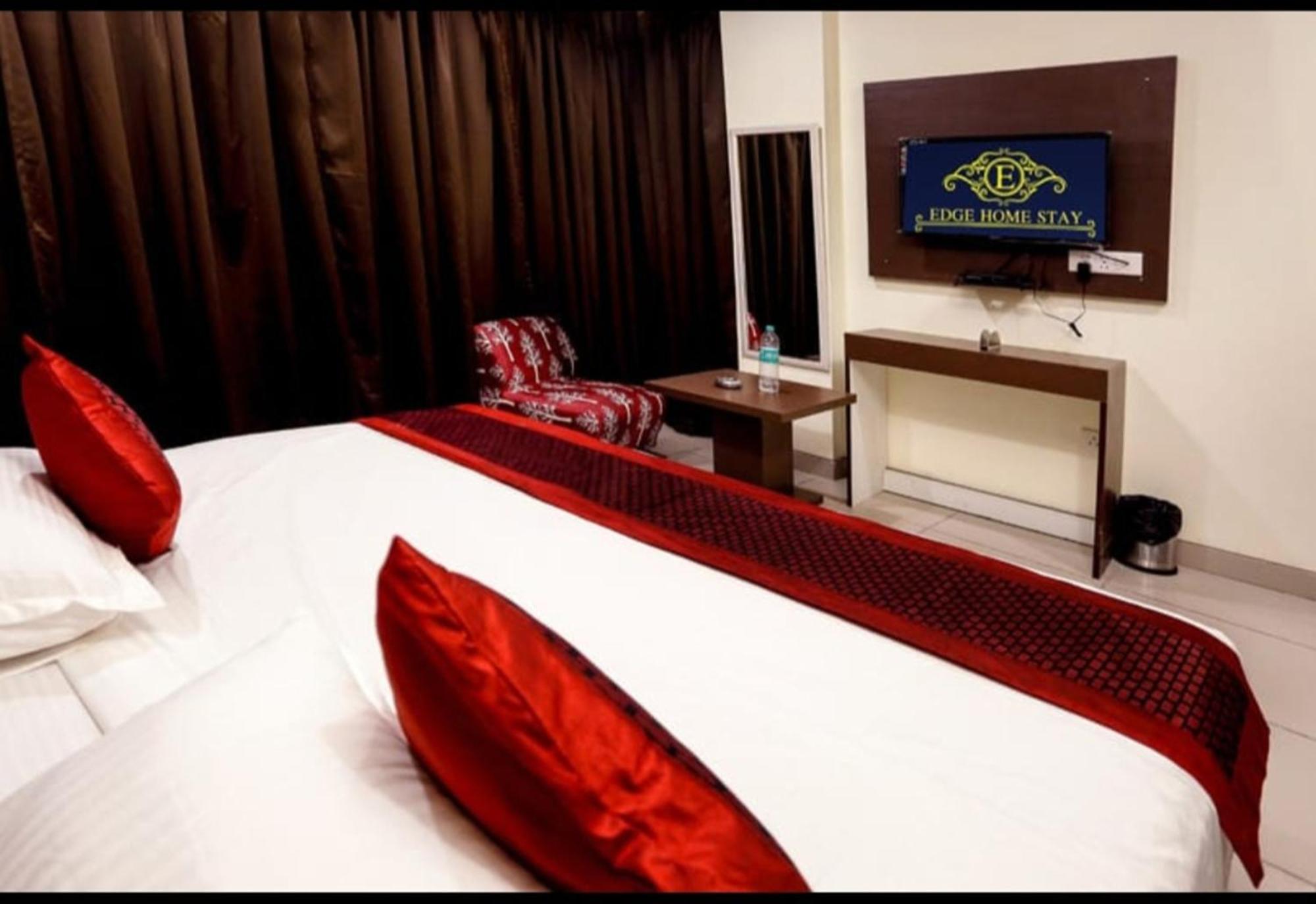 Airport Hotel Edge Home Stay New Delhi Extérieur photo