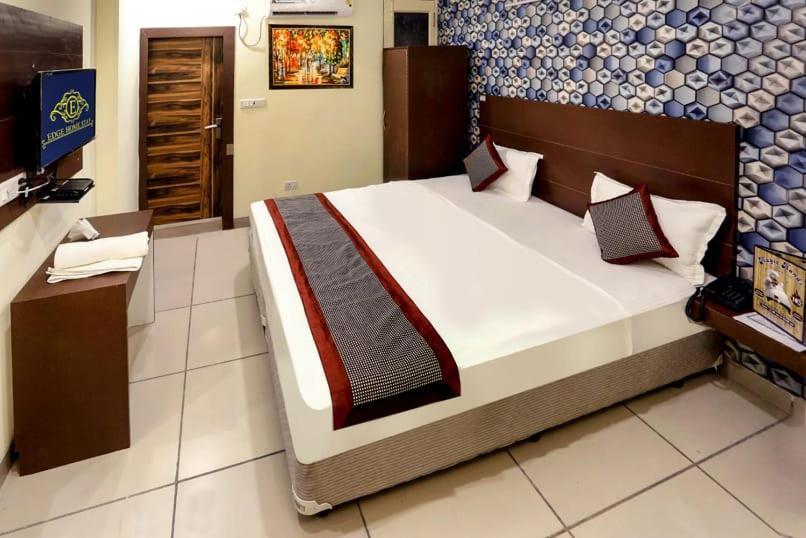 Airport Hotel Edge Home Stay New Delhi Extérieur photo