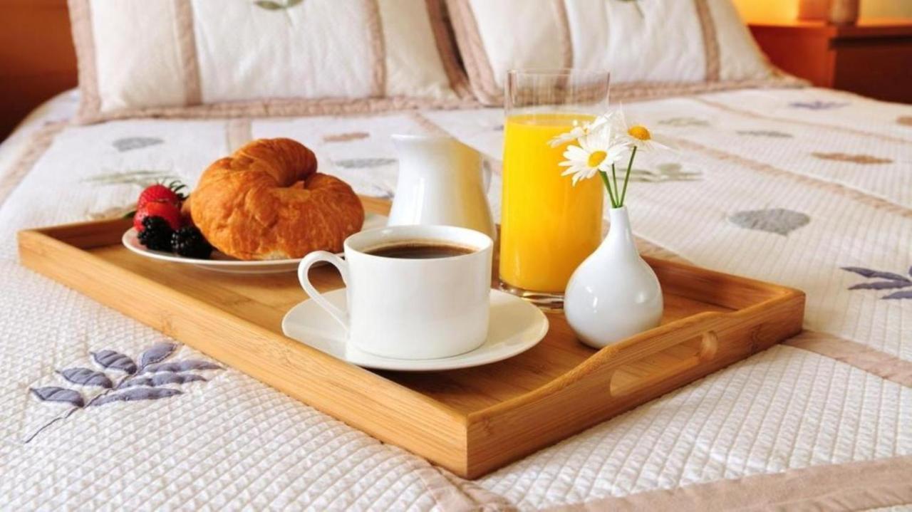 Airport Hotel Edge Home Stay New Delhi Extérieur photo